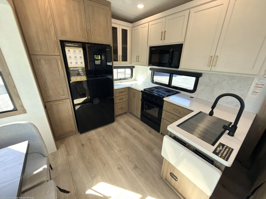 2027 Forest River Rockwood Signature 404SRK, Photos photo 26