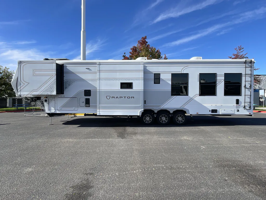 2026 Keystone Raptor 415, Photos photo 6