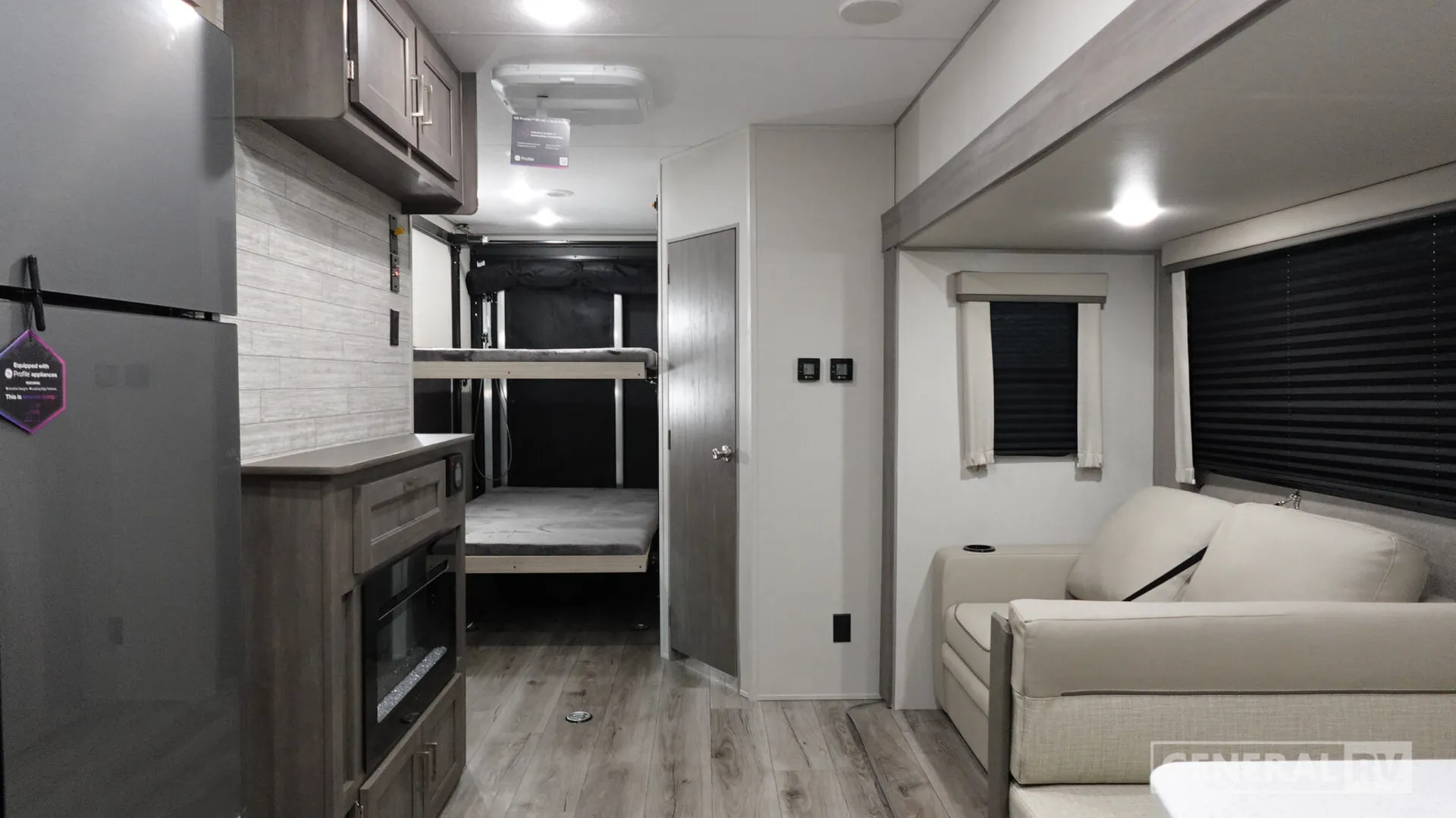2026 Coachmen Catalina Trail Blazer 27THS - Photo 3