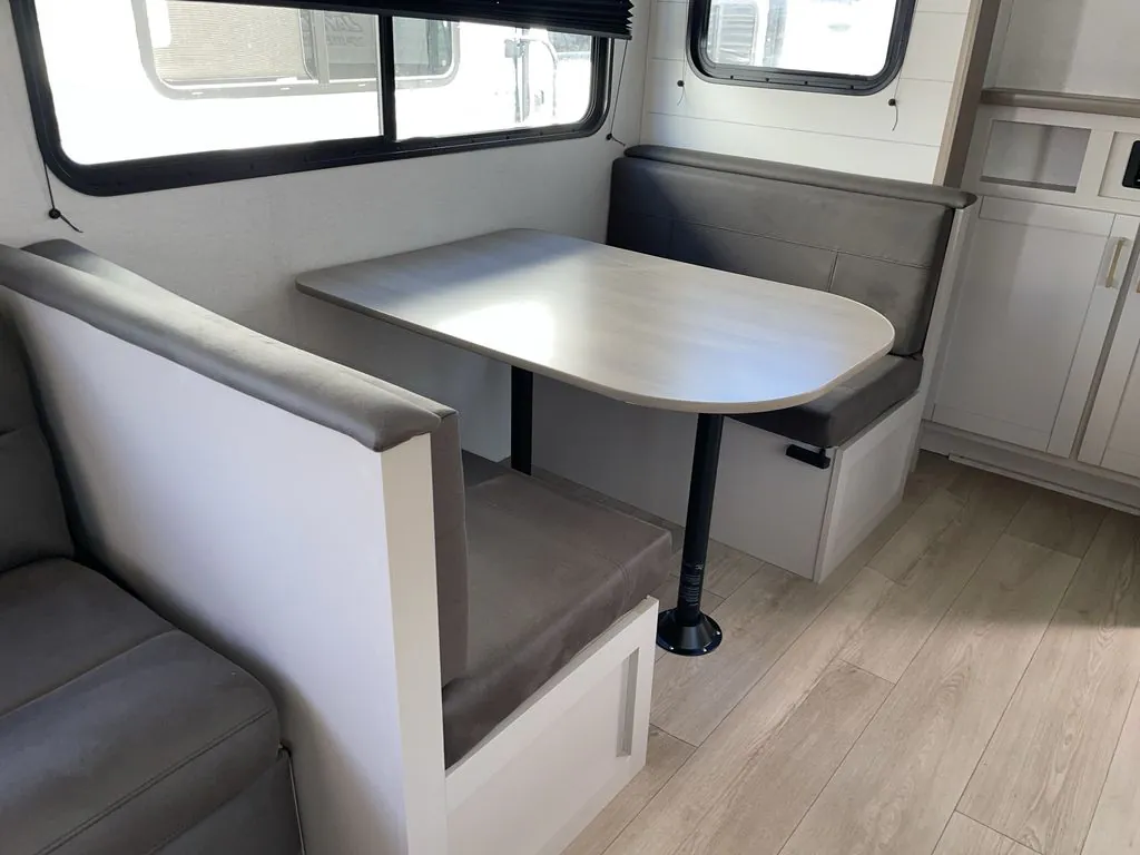 2027 Jayco Jay Flight SLX 262RLSW, Photos photo 4