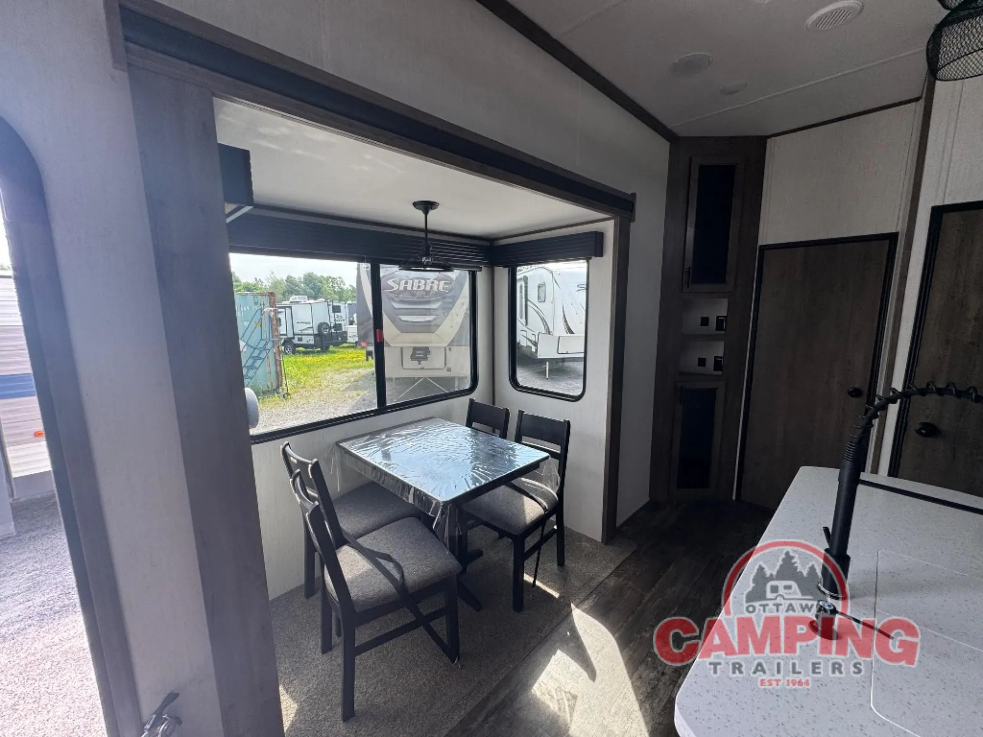 2023 Forest River Sabre 37FLH — Photo 5