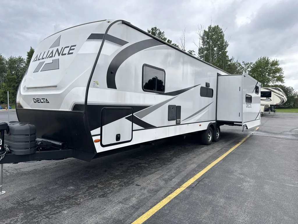 2024 Alliance RV Delta 321BH - Photo 4