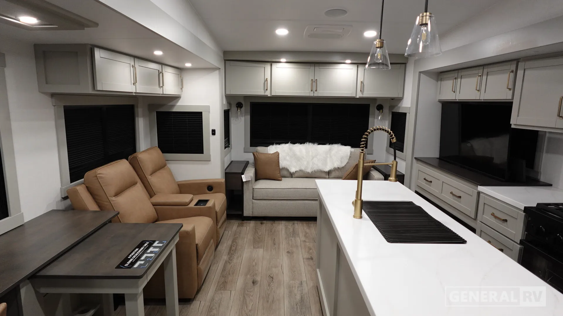 2026 Brinkley Model Z 2900 - Photo 3