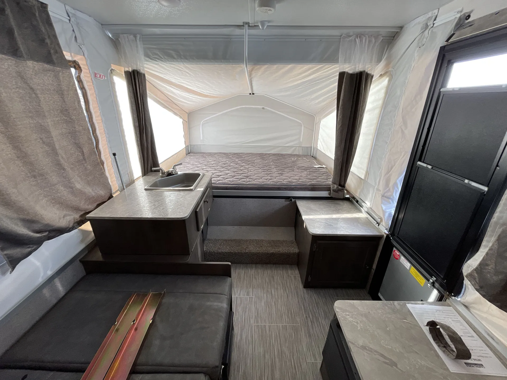 2019 Forest River Flagstaff Mac/Ltd 176LTD — passenger seat