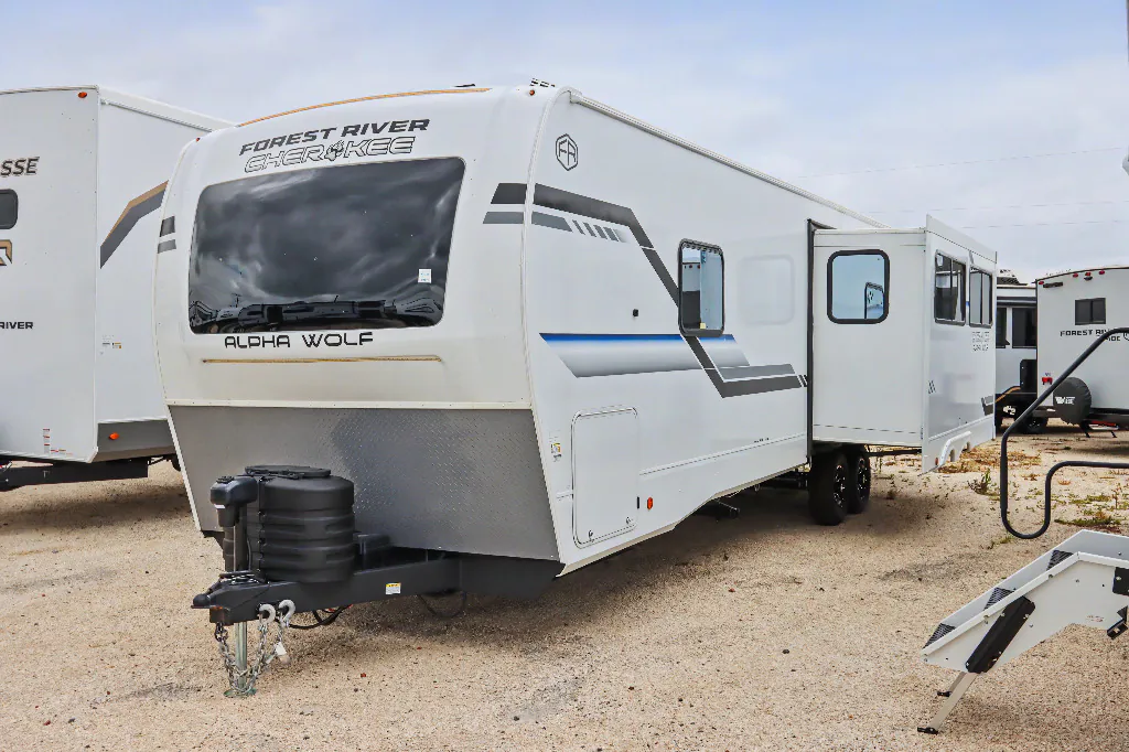 2026 Forest River Cherokee Alpha Wolf 29DCB, Photos photo 5