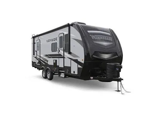 Winnebago Voyage V3033BH exterior