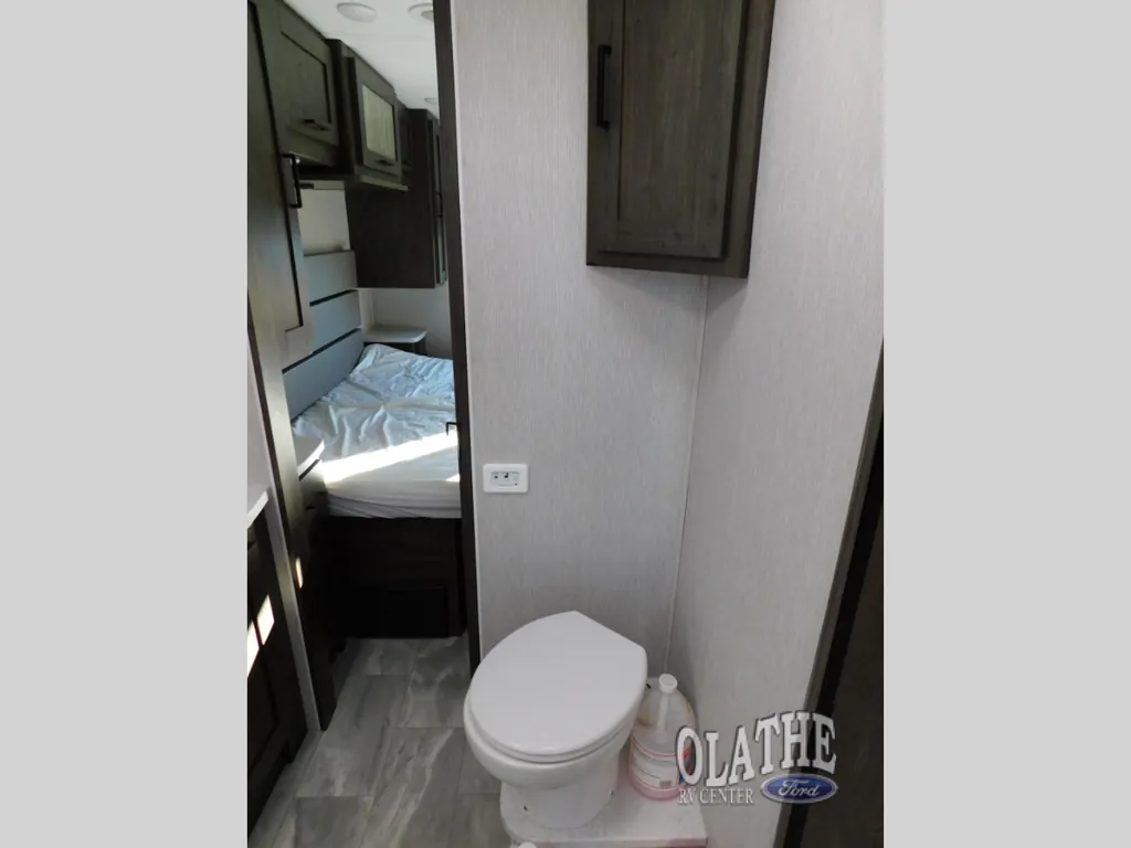 2024 Coachmen Pursuit 31BH, Photos photo 9