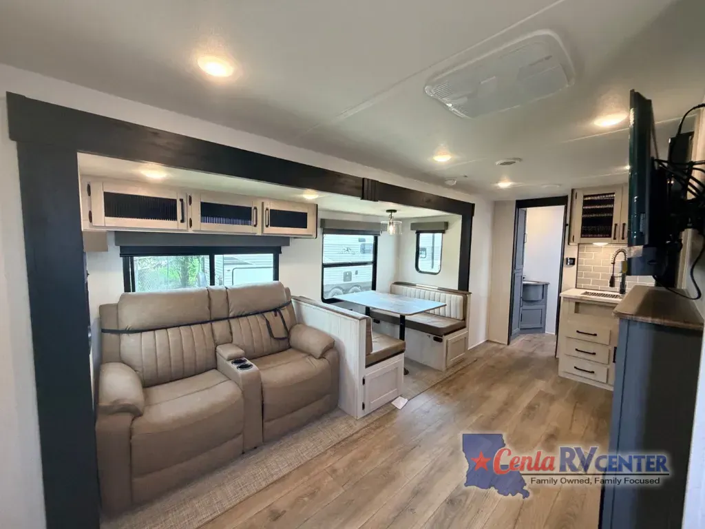 2027 Palomino Puma 337BH, Photos photo 3