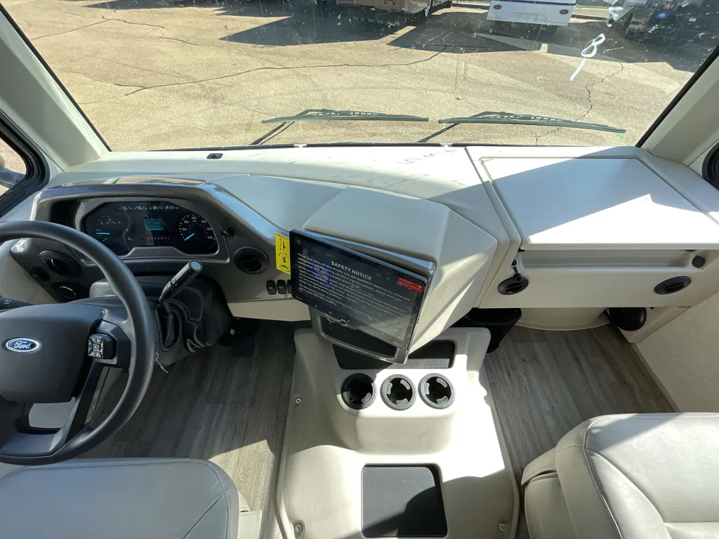 2026 Thor Motor Coach Freedom Traveler A29, Photos photo 16