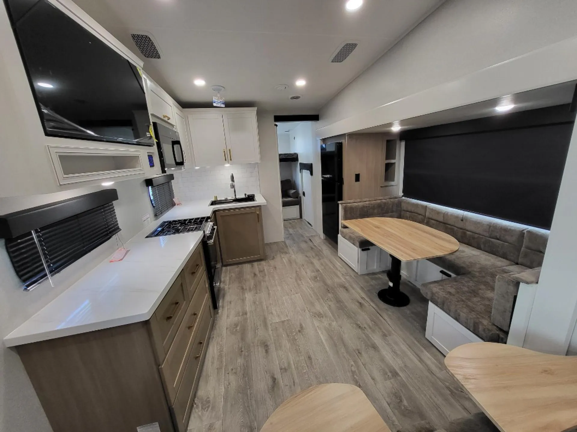 2026 Jayco Eagle HT 31QCD - Photo 4