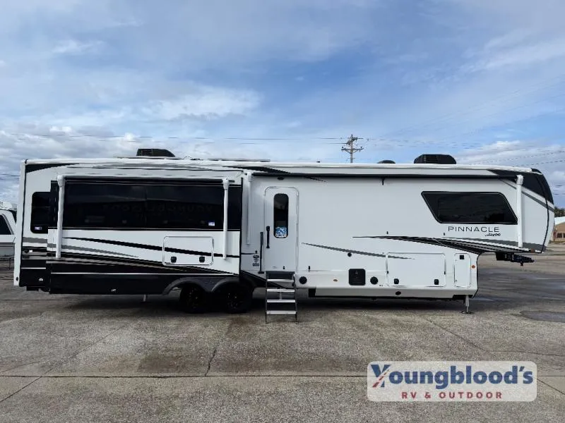 2026 Jayco Pinnacle 38SSWS - Photo 3