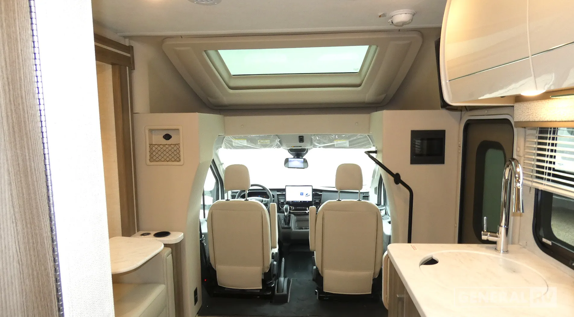 2026 Thor Motor Coach Gemini 24KB - Photo 3