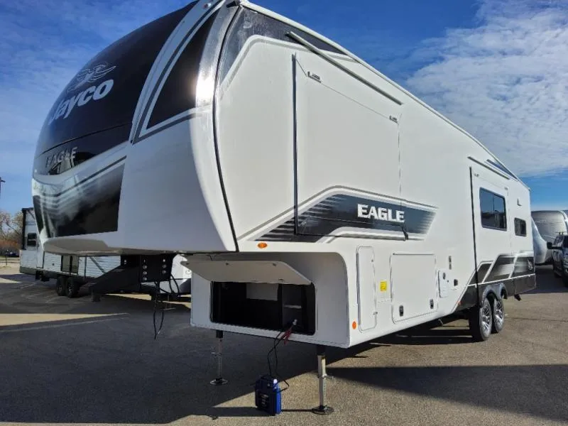 2026 Jayco Eagle 365UKTS - Photo 4