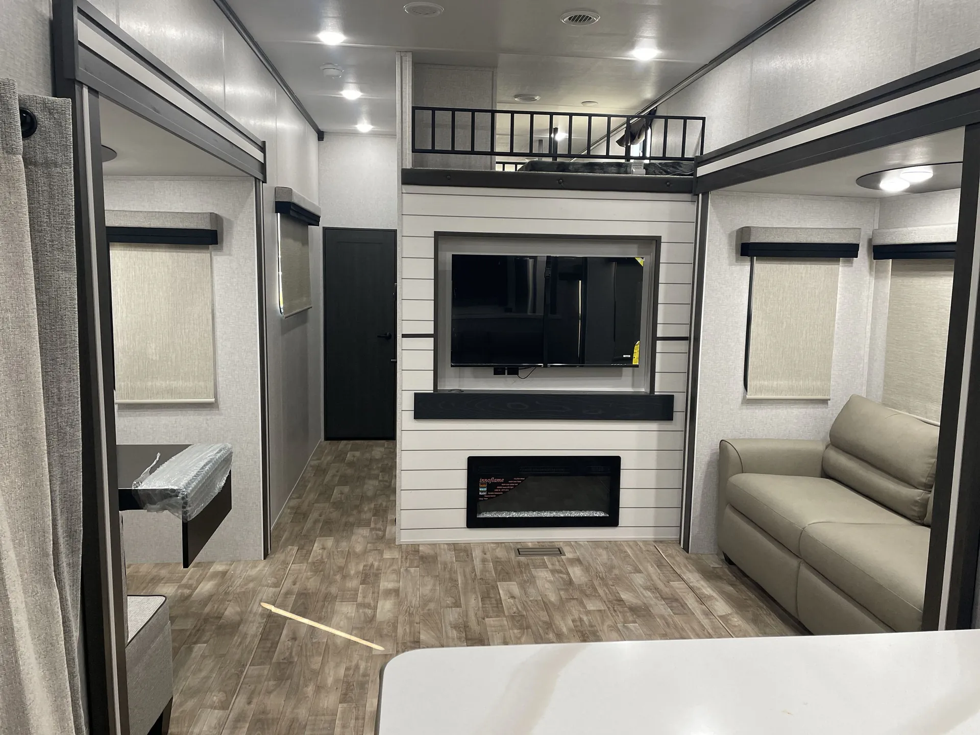 2026 CrossRoads Hampton 388FKL — living area main