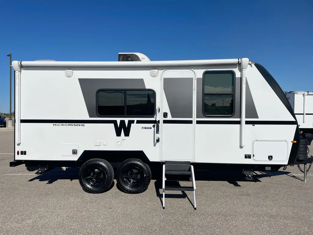 2027 Winnebago Micro Minnie 2108DS, Photos photo 5