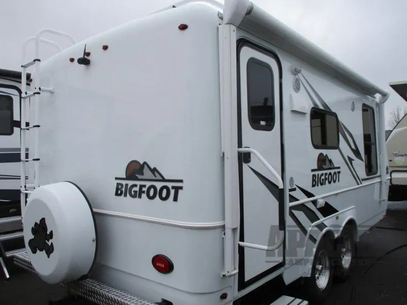2026 Bigfoot Industries Bigfoot 2500 Series 21FB - Photo 3