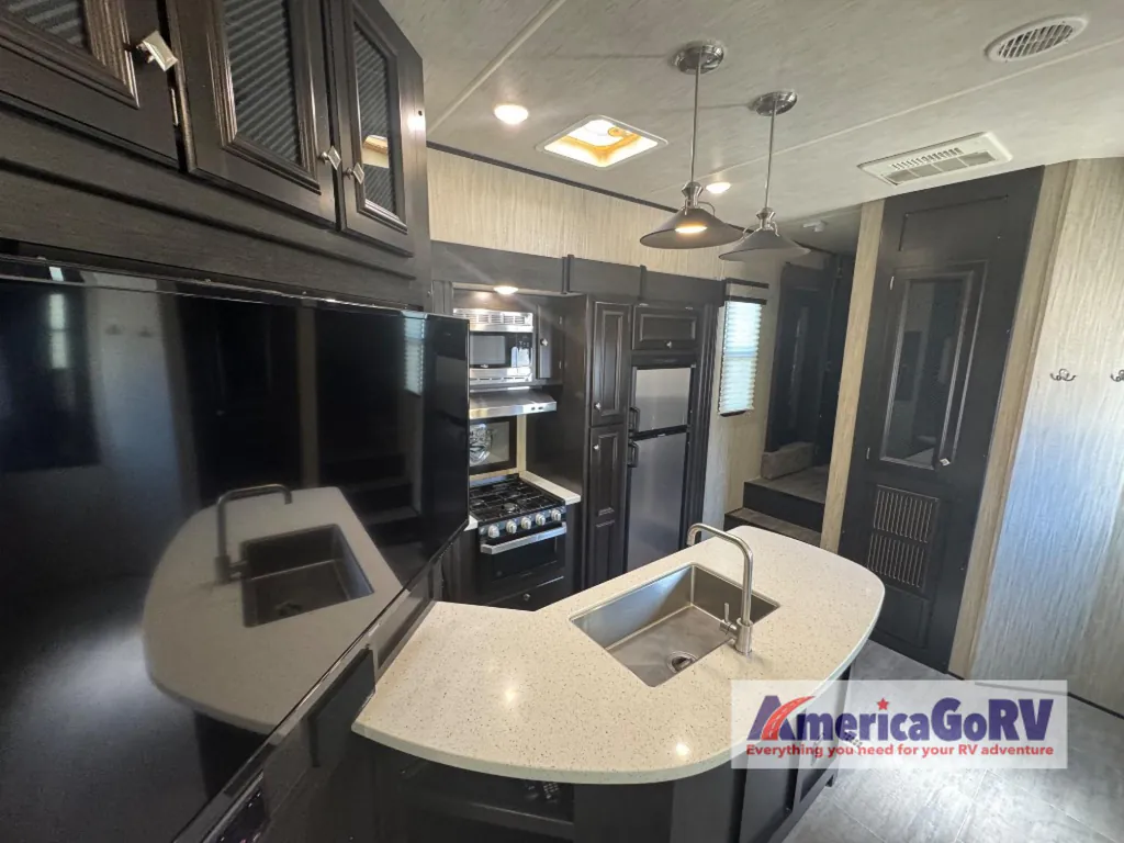 2019 Cruiser RV Stryker STF 3513, Photos photo 13