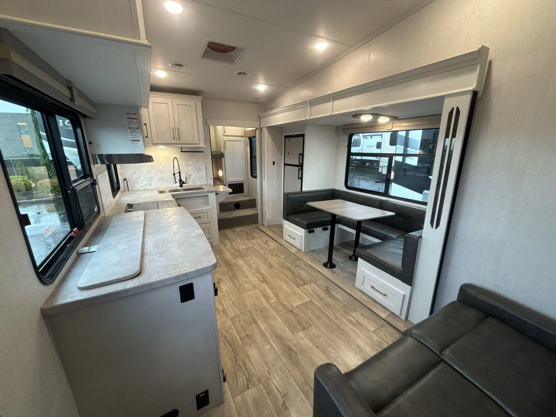 2022 Dutchmen Astoria 2943BHF — living area main