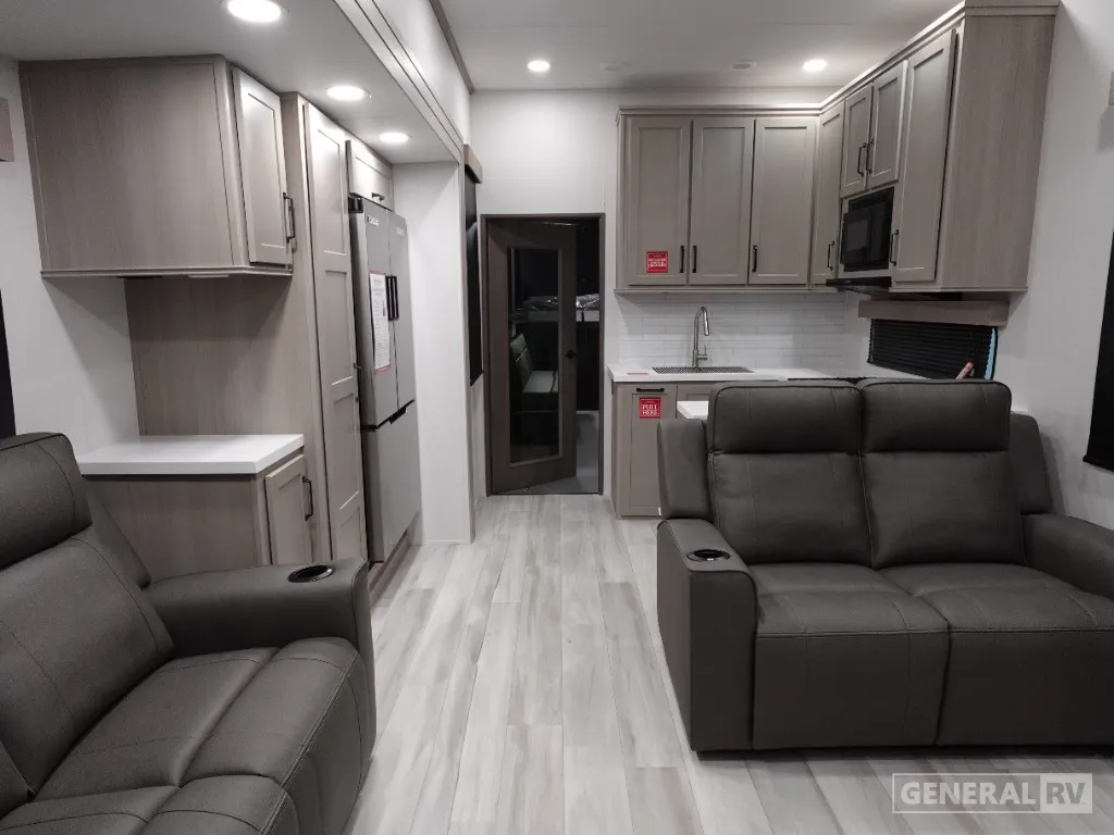 2026 Grand Design Momentum G-Class 415G - Photo 3