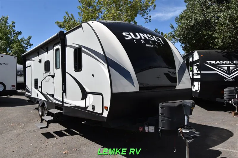 2018 CrossRoads Sunset Trail Super Lite SS253RB - Photo 2