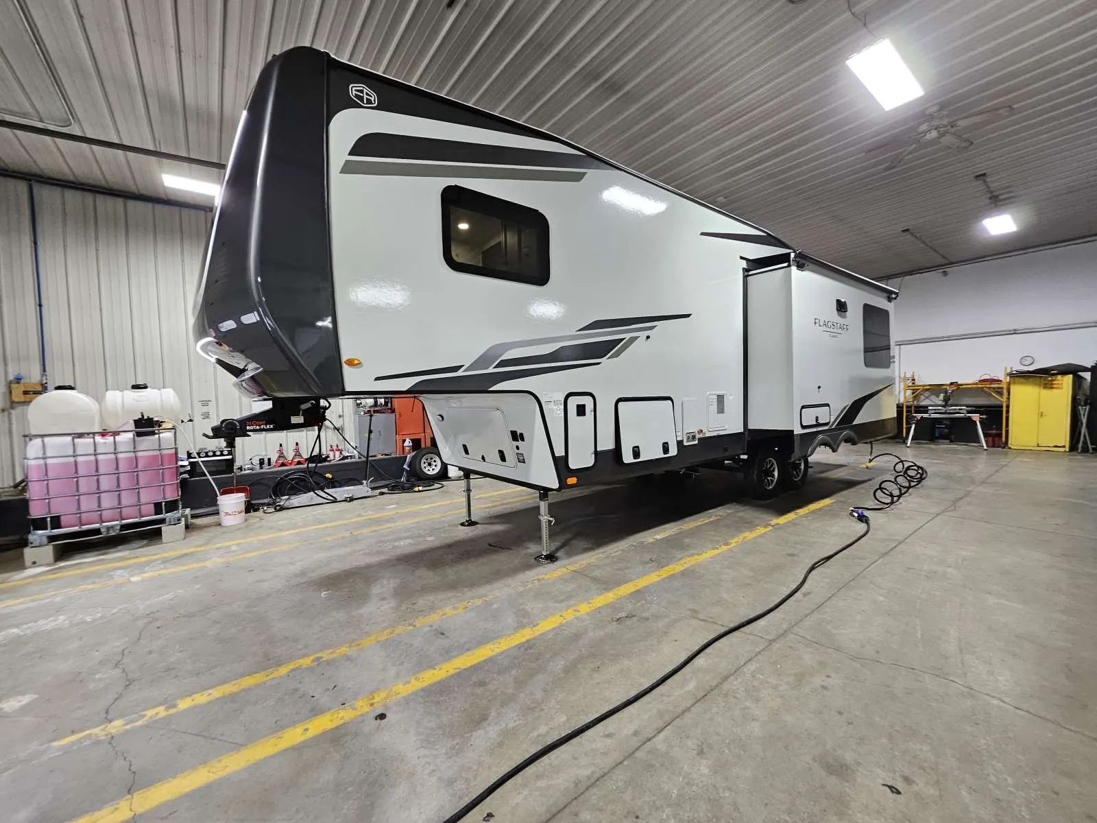 2026 FOREST RIVER FLAGSTAFF 331RL - Photo 4