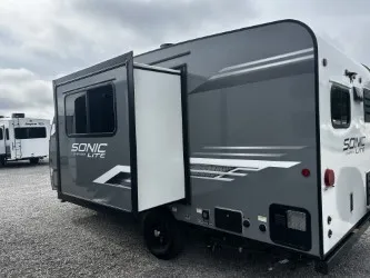 2023 VENTURE SONIC 169VRK - Photo 4