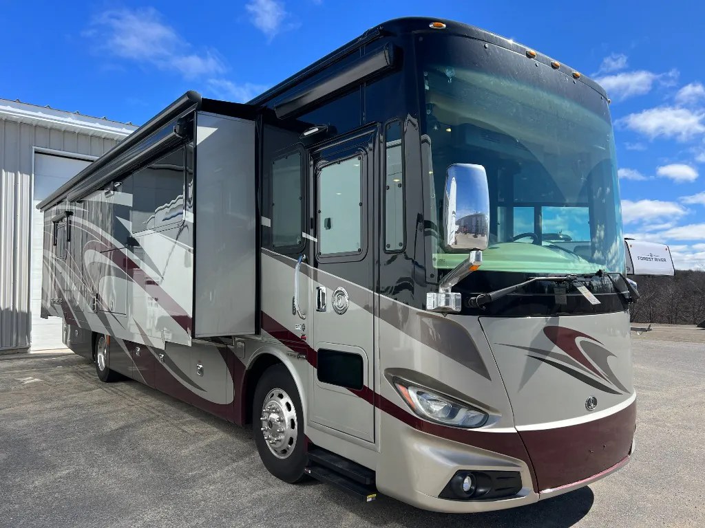 2018 Tiffin Phaeton 37 BH - Photo 2