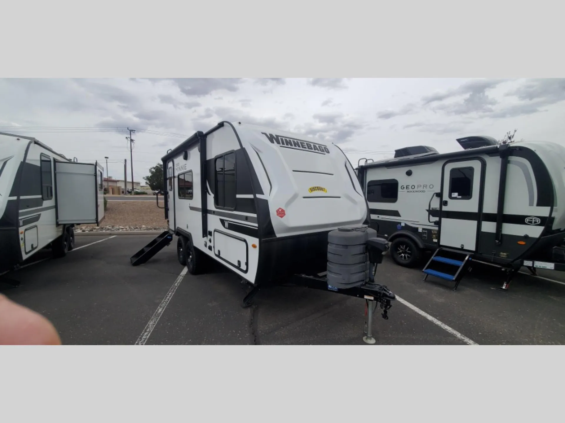 2025 Winnebago Micro Minnie 1720FB - Photo 2