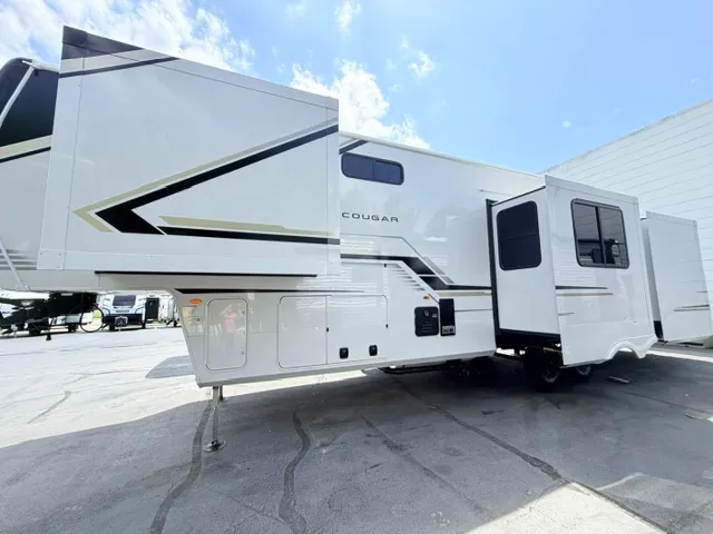 2027 Keystone Cougar 350LLK - Photo 4