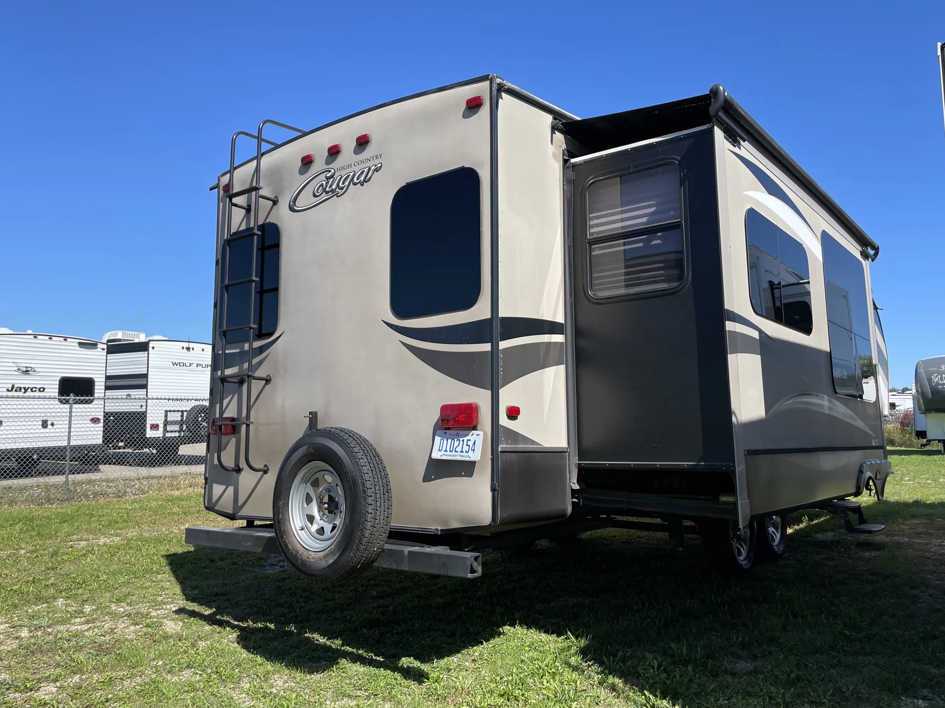 2014 Keystone Cougar 327RES - Photo 3
