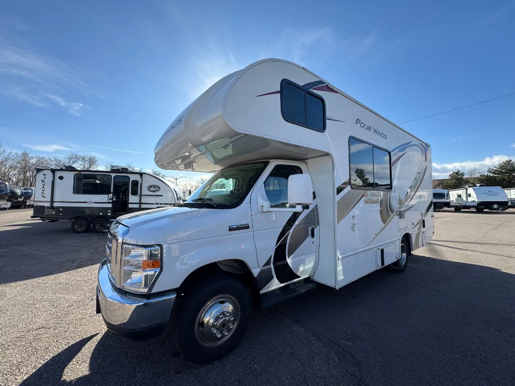 2021 Thor Motor Coach Four Winds 22E - Photo 3
