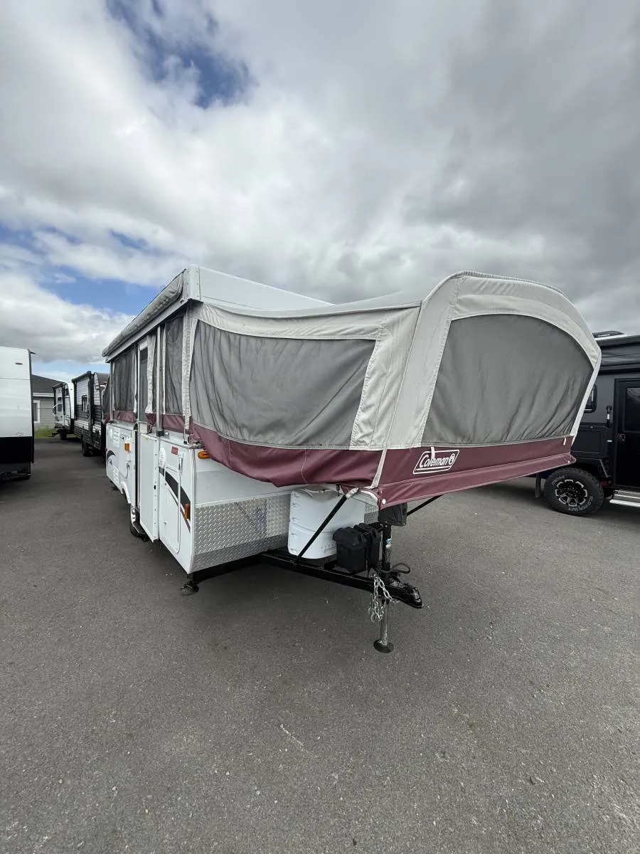 2010 Keystone RV Coleman Niagra - Photo 2