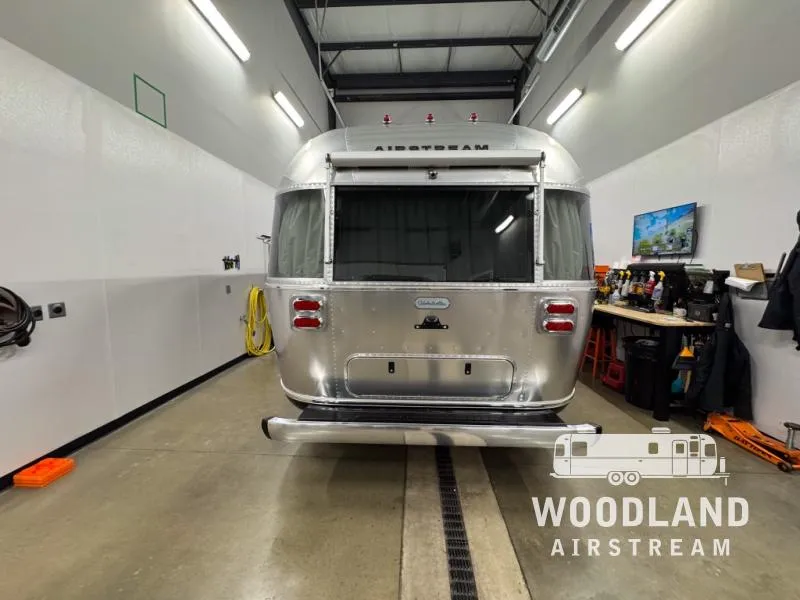 2026 Airstream Globetrotter 25FB - Photo 4