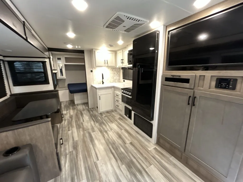 2024 Jayco Jay Flight 286BHSW - Photo 4
