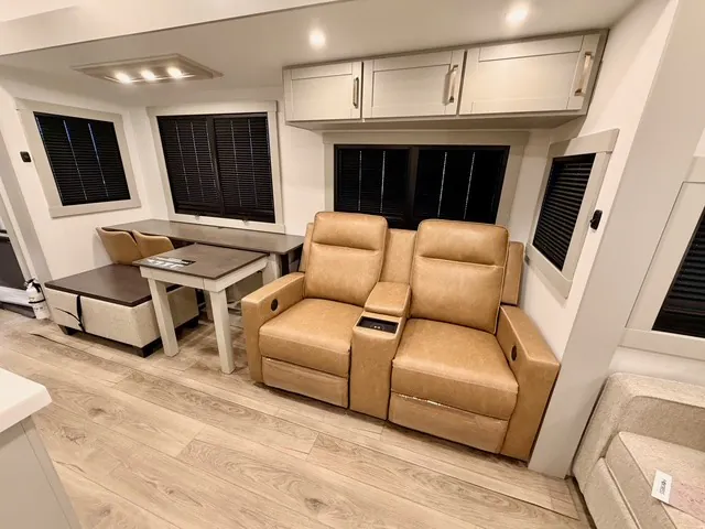 2026 Brinkley Model Z 3515, Photos photo 16