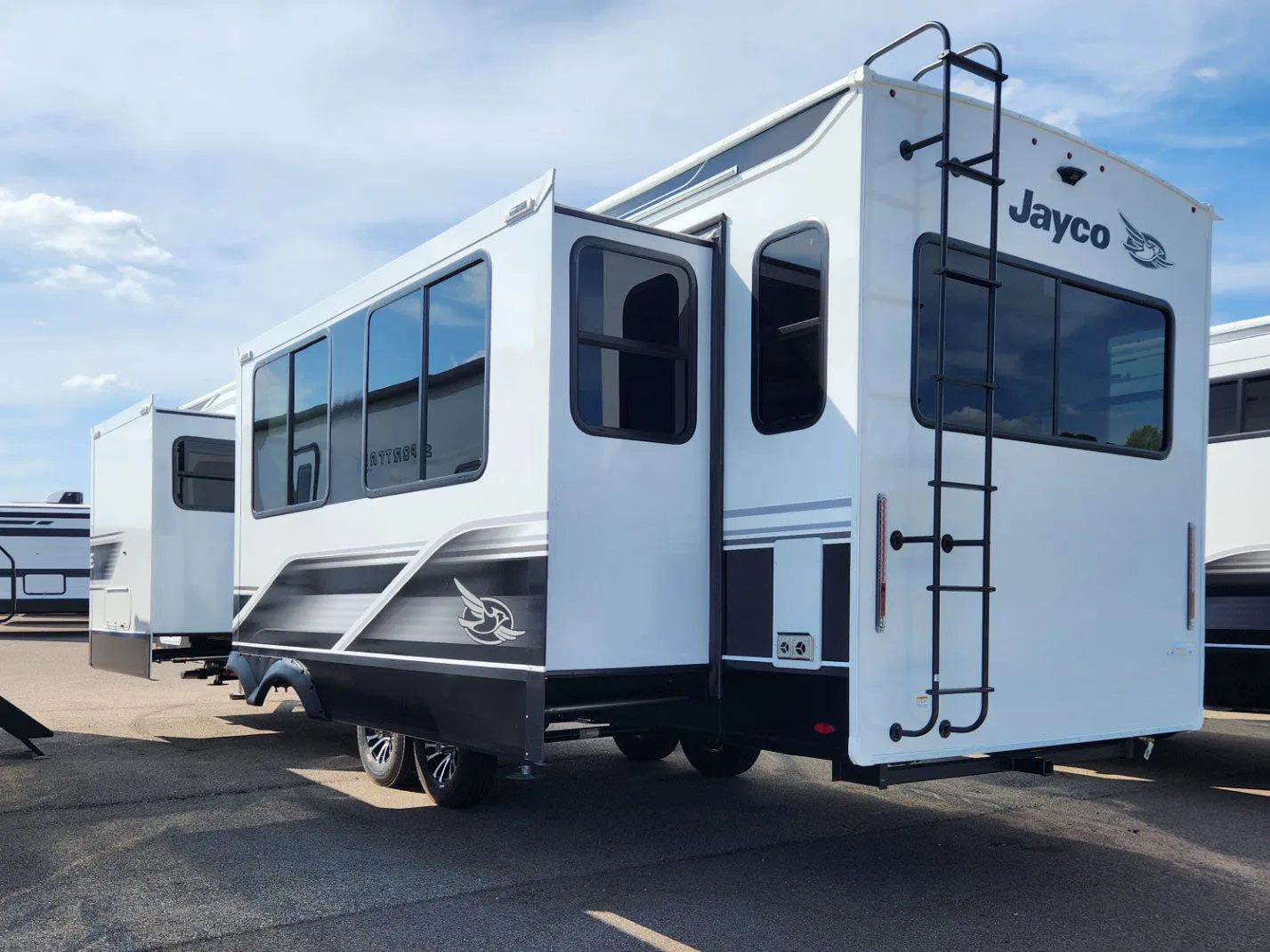 2026 Jayco Eagle HT 320MKTS - Photo 4