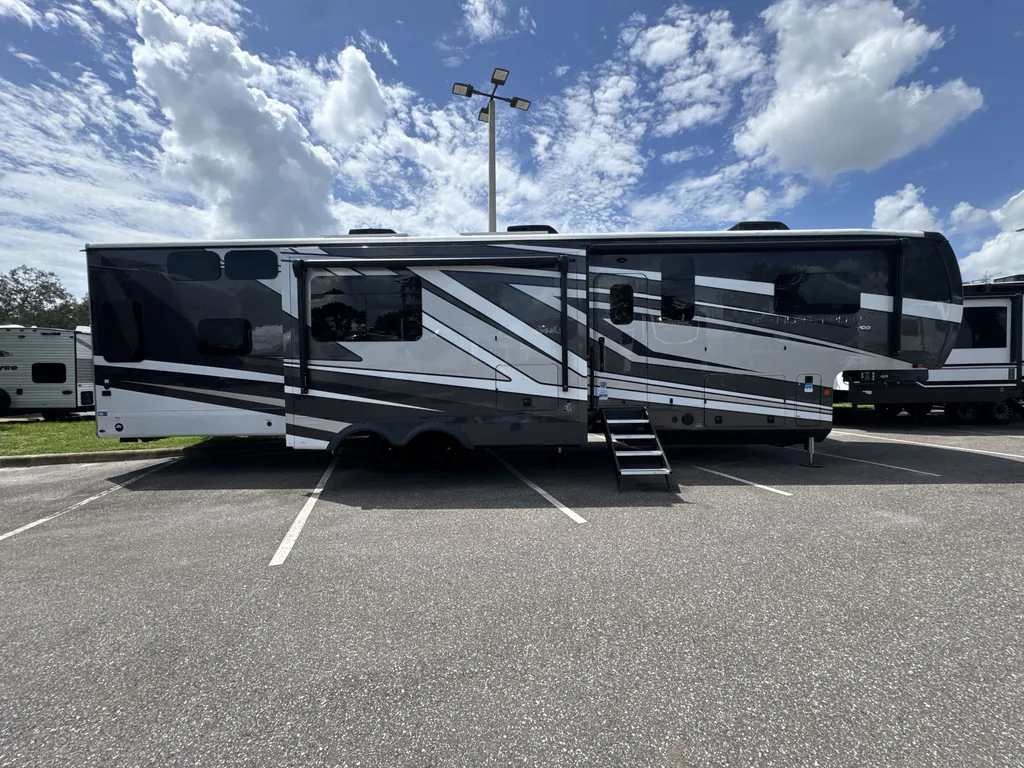 2026 Jayco North Point 395DSDB, Photos photo 4