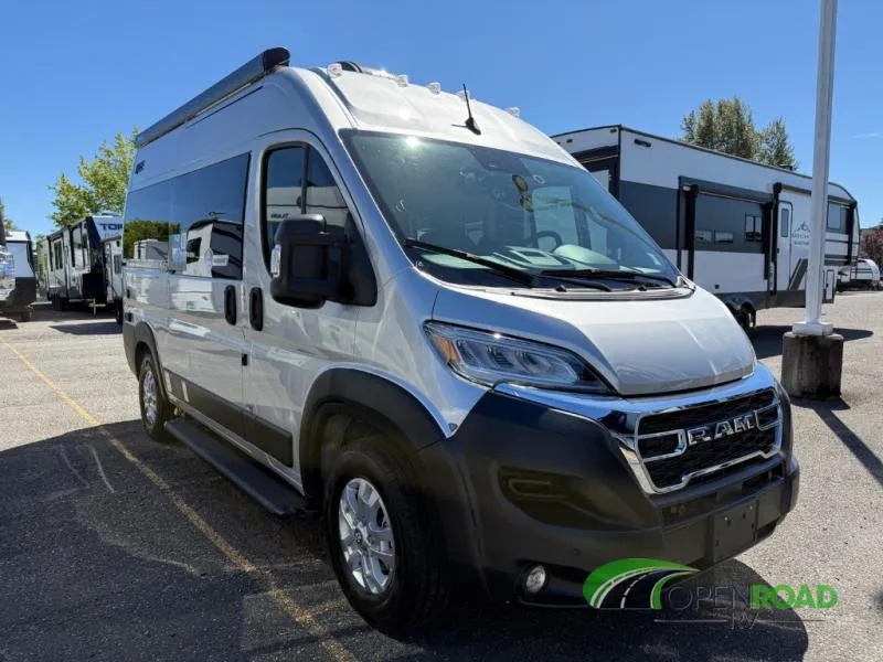 2027 Thor Motor Coach Rize 18M - Photo 2