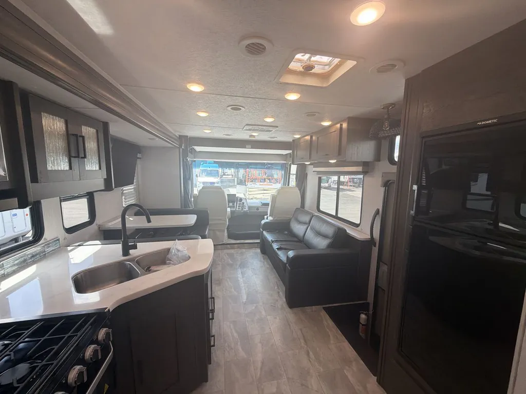 2024 Coachmen Pursuit 31BH, Photos photo 16