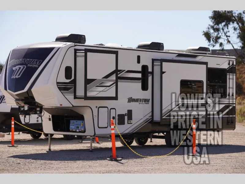 2026 Grand Design Momentum G-Class 325G - Photo 3
