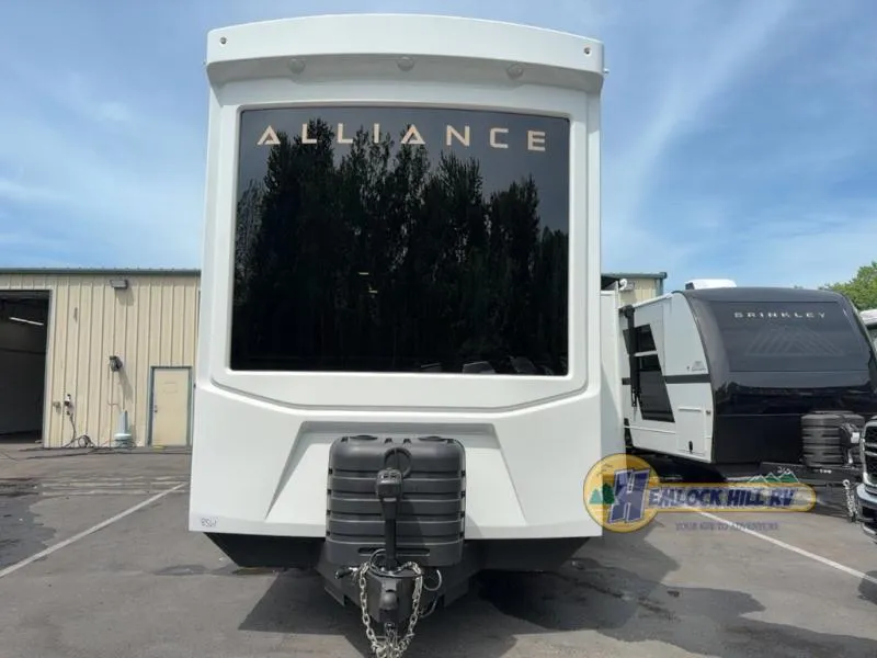 2026 Alliance RV Benchmark 44LFT - Photo 4
