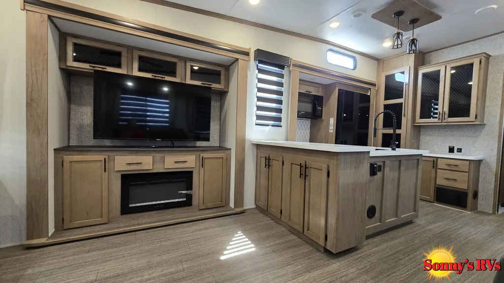 2023 Forest River Sabre 38RLH, Photos photo 17