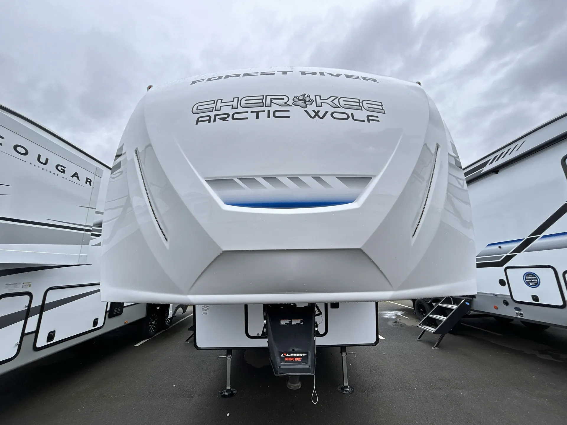 2025 Forest River Cherokee Arctic Wolf 23MLE — front