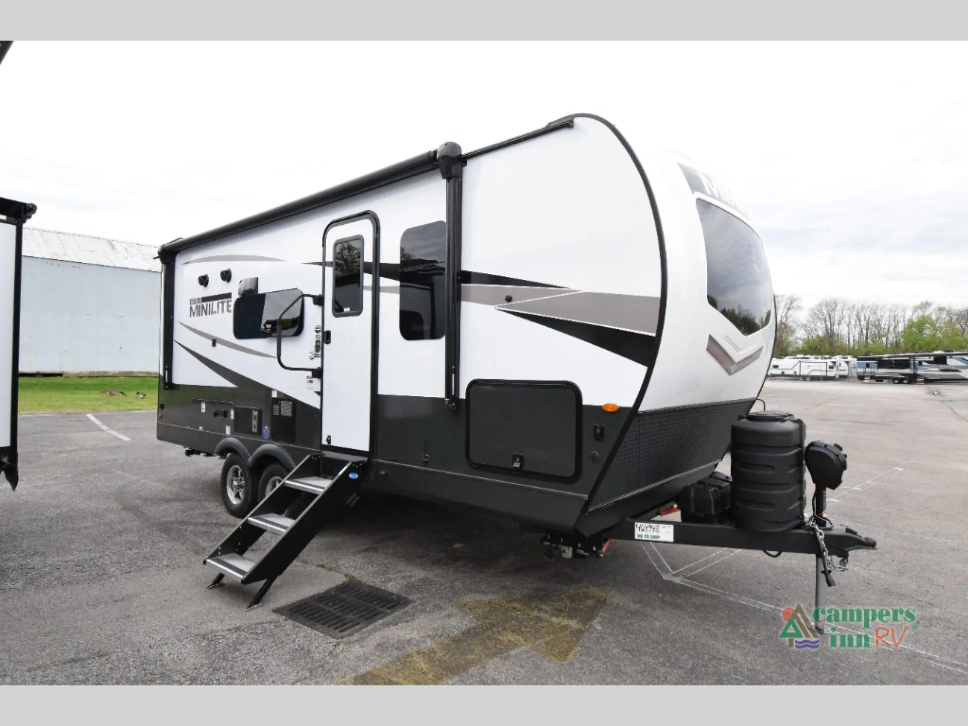 2025 Forest River Rockwood Mini Lite 2214S - Photo 2