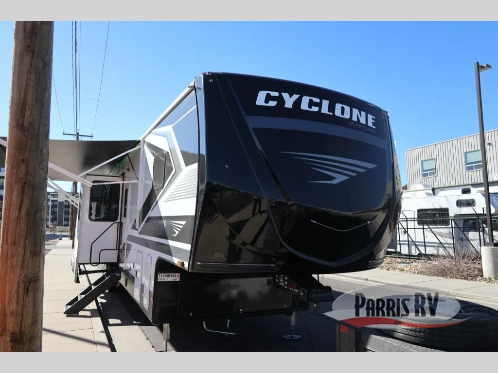 2026 Heartland Cyclone 3913 - Main photo