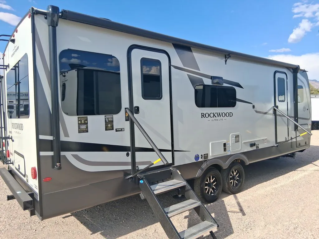 2027 Forest River Rockwood Ultra Lite 2618RD — Photo 5