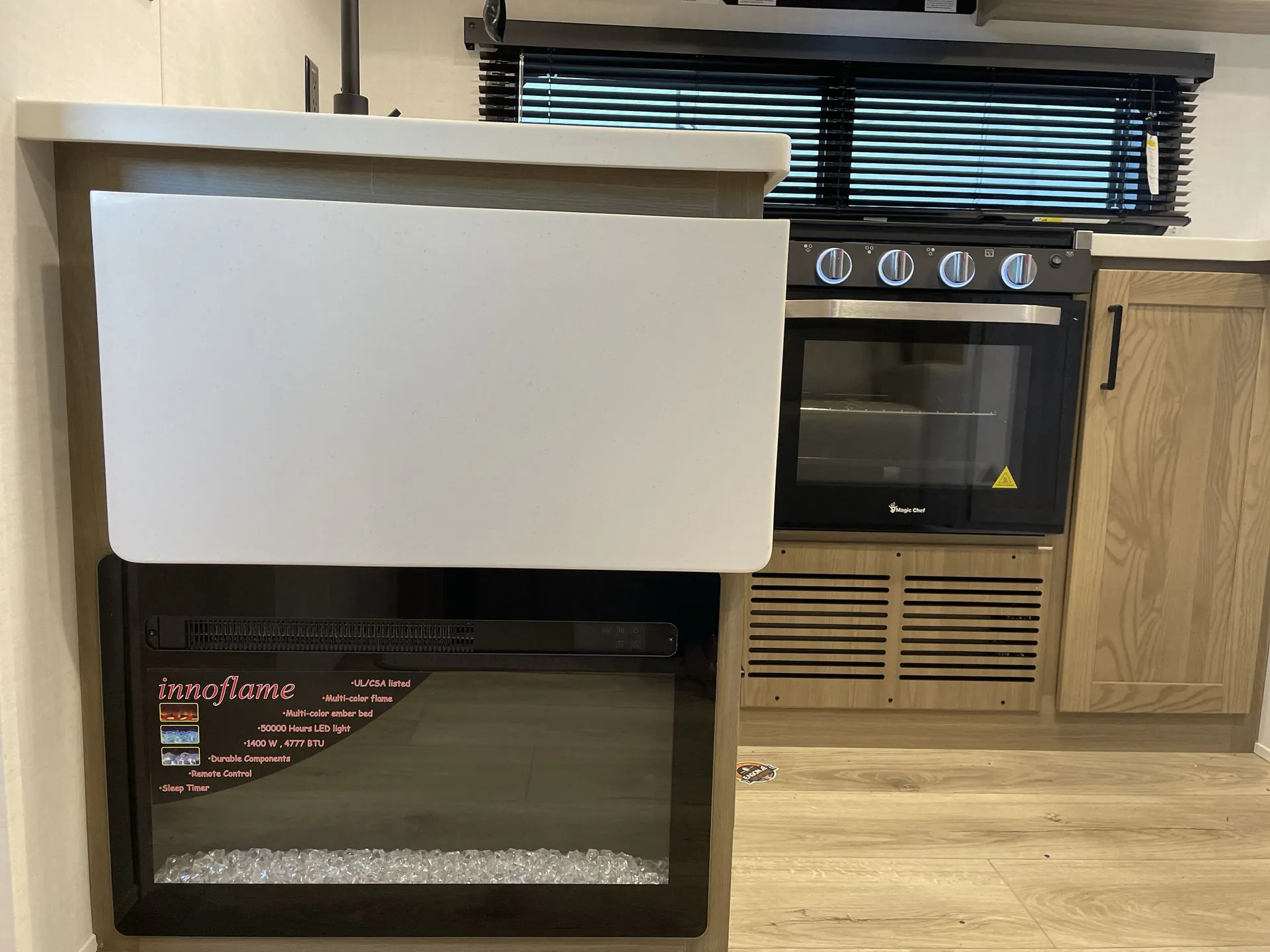 2027 Forest River Flagstaff Micro Lite 25MBR — Photo 6