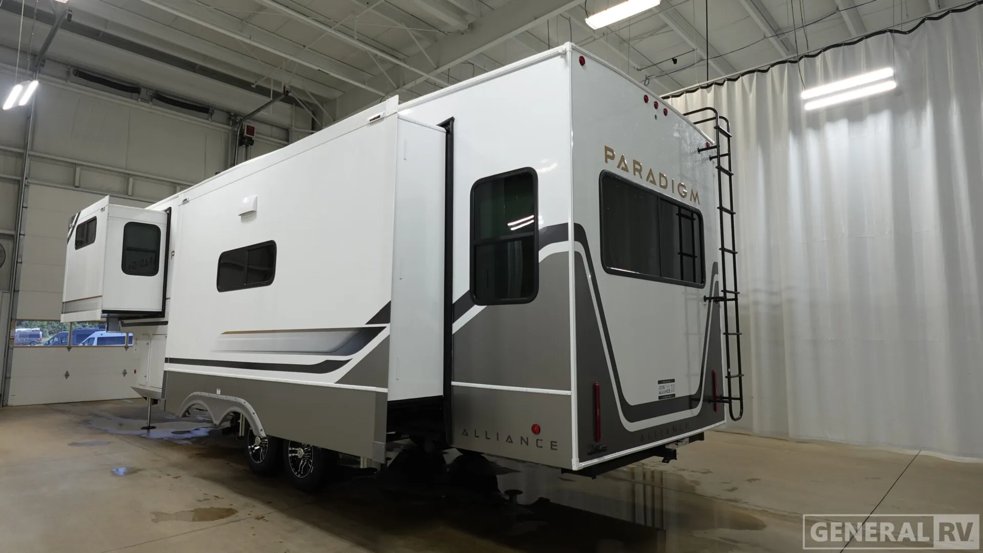2026 Alliance RV Paradigm 310RL - Photo 4