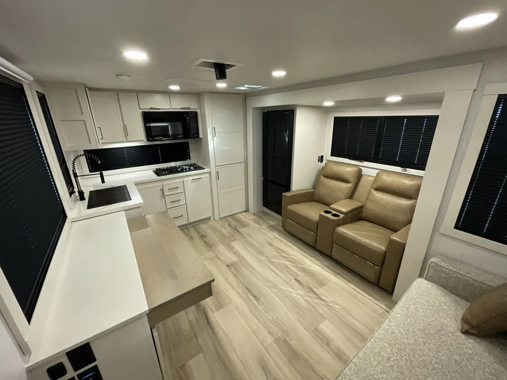 2025 Brinkley Model I 275, Photos photo 2