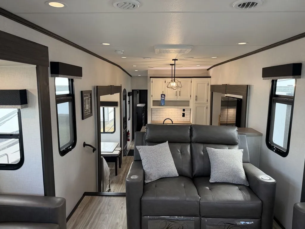 2026 Venture RV Sporttrek Touring 365VFL - Photo 4